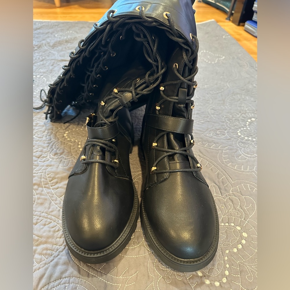 Shoedazzle Phyllida Black Tall Flat Boot NWOT Size 11 - Picture 7 of 11